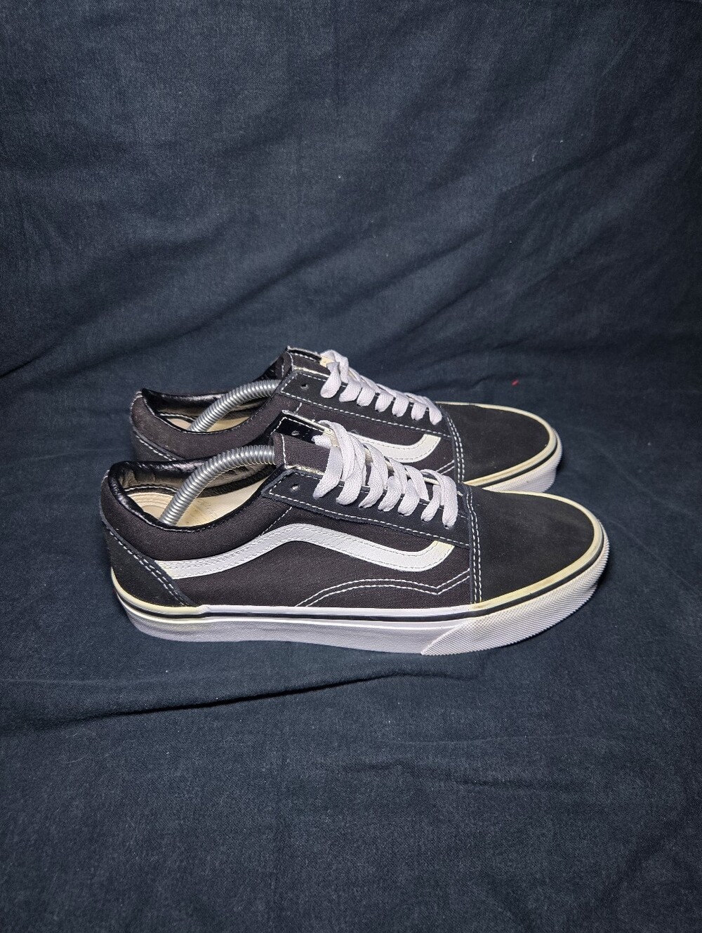 Vans Old Skool Skater Shoes Womens Sz 9 Casual Sneakers Skateboarding Black.